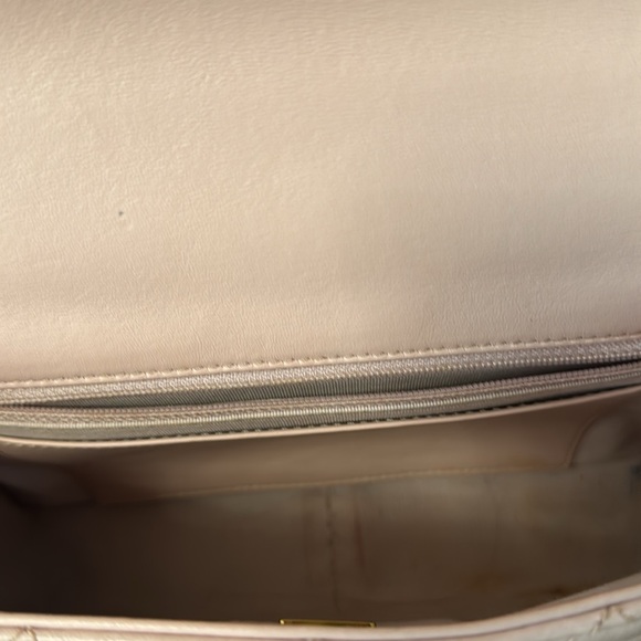 Pink Chanel Caviar Quilted MediumDouble Flap. / Light Pink. 🔥🔥FIRM PRICE - Picture 4 of 7